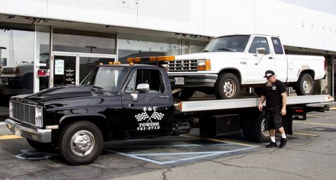 B & C Towing