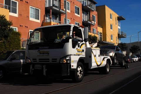 Ruiz Auto Service & Towing