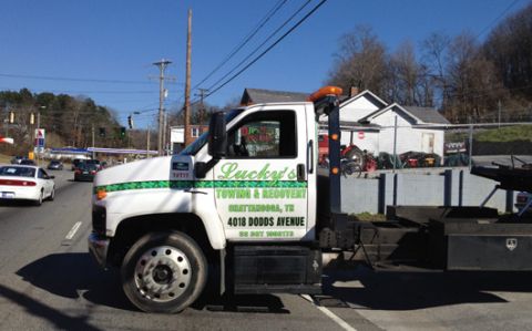 Lucky's Towing & Recovery