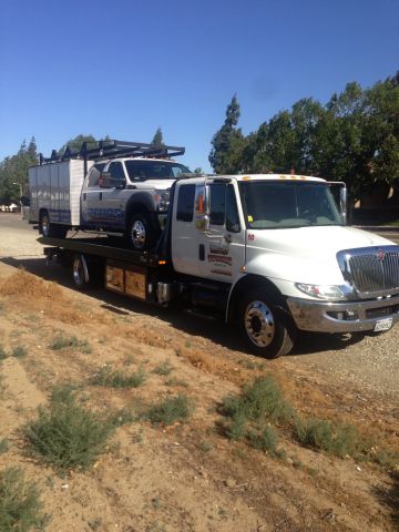 M & D Towing & Storage Inc