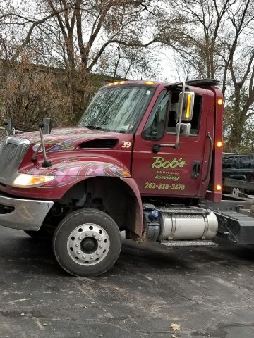Bobs Main Street Auto and Towing