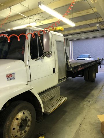 In N Out Auto Repair