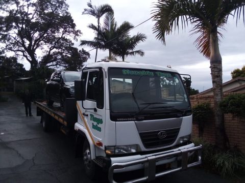 Tinys Towing