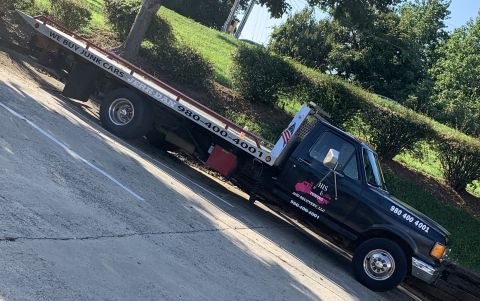 His & Her Towing And Recovery LLC
