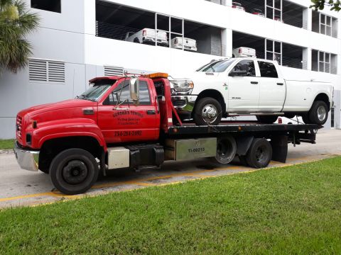 Aurora's Towing