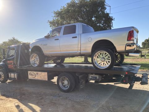 J Guevara Towing